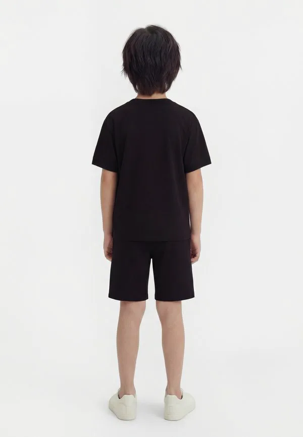 Футболка унисекс с принтом Ea7 Emporio Armani, Black — фото 2
