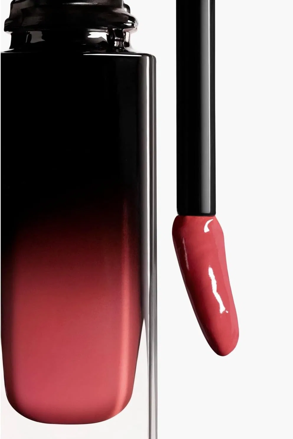 Жидкая помада Chanel Rouge Allure Liquid Lip Color 5.5 мл — фото 3