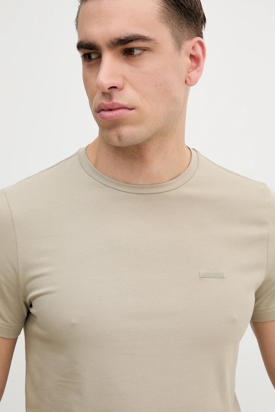 

Футболка Calvin Klein, бежевый