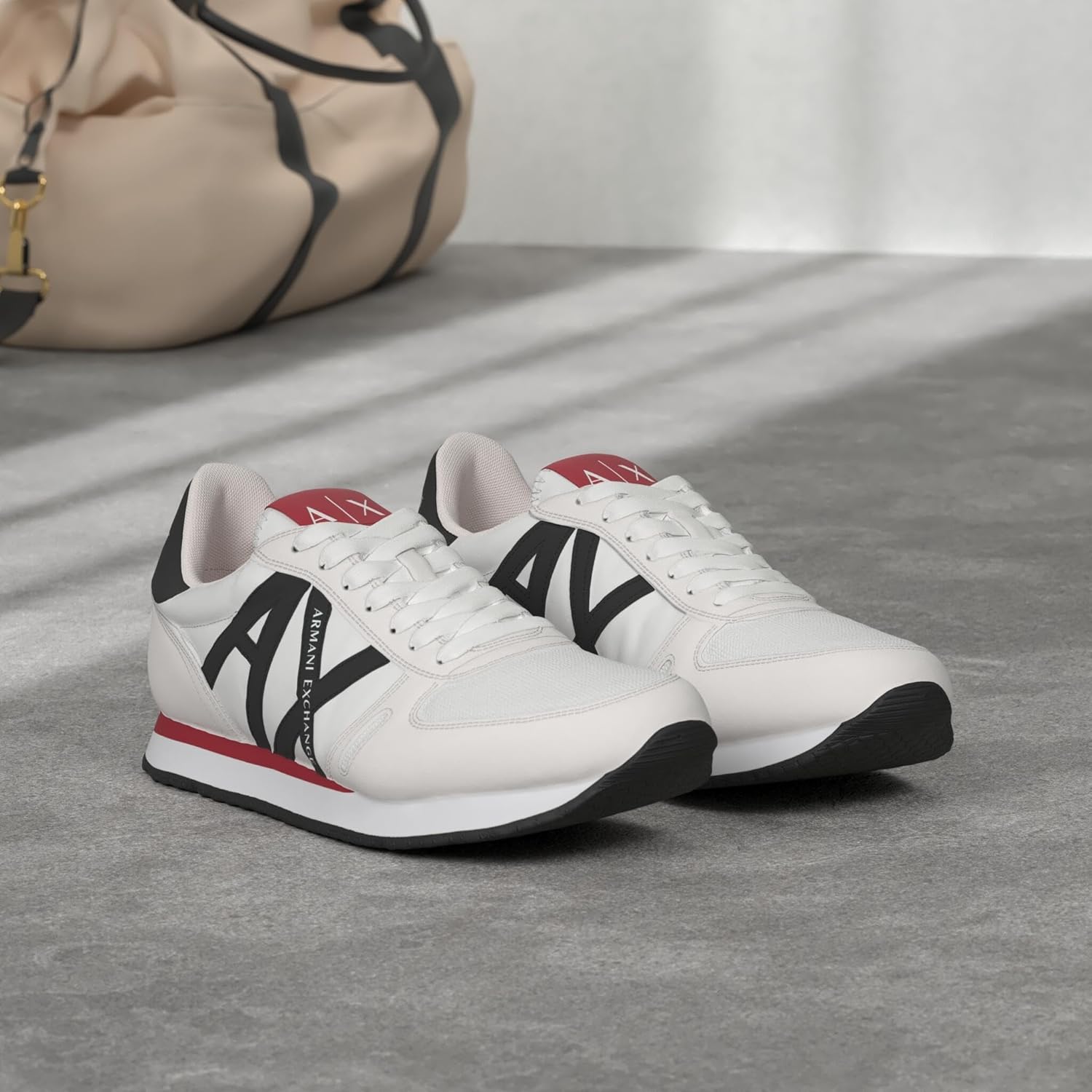 Мужские кроссовки AX Armani Exchange из текстурированной замши и сетки с логотипом, белый/черный — фото 2