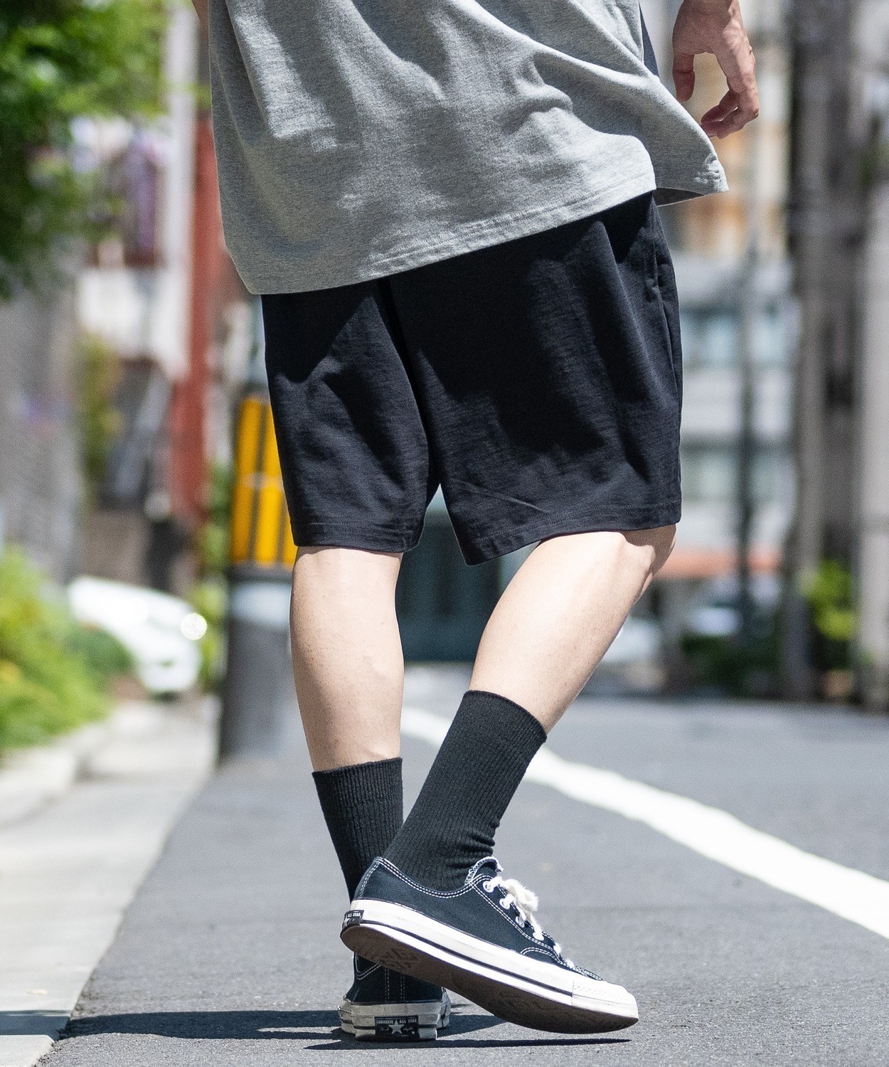 【D】〔TOMMY HILFIGER〕Свитшот с вышивкой флага в одну точку】〔Удобные шорты для бега — фото 4