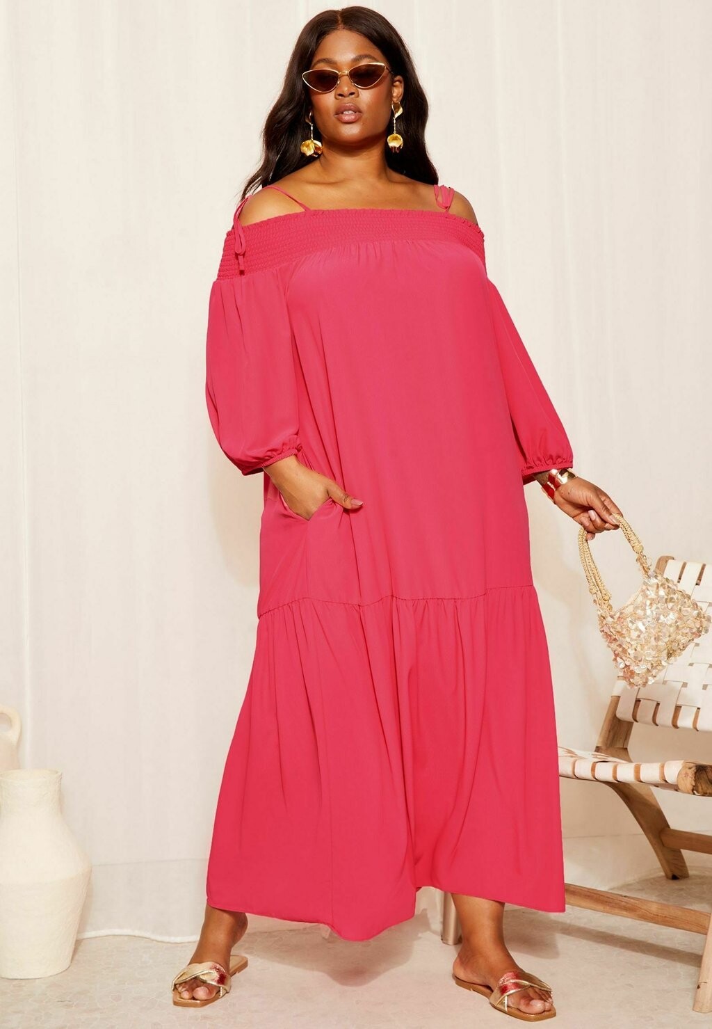

Платье макси COLD SHOULDER- REGULAR FIT Curves Like These, розовый
