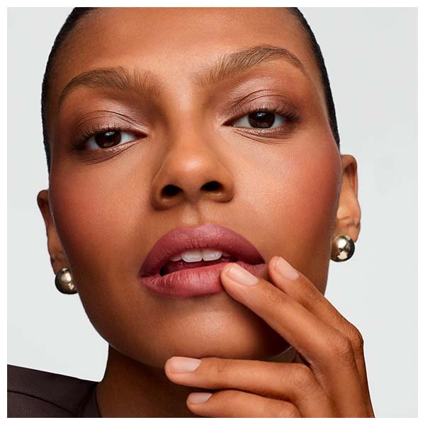 Кремовый и гладкий карандаш для губ INGLOT Creamy Soft Lipliner, SOFT CHOKEBERRY 08 — фото 3