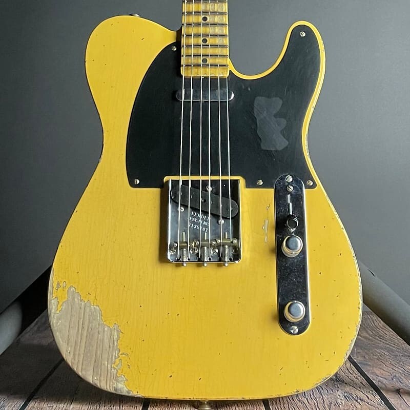 

Электрогитара Fender Custom Shop '52 Telecaster, Heavy Relic- Aged Nocaster Blonde