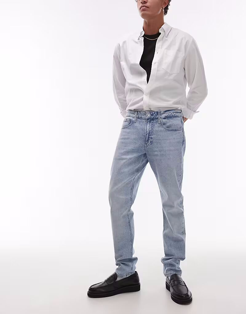 

Узкие зауженные джинсы Calvin Klein Jeans светлого оттенка