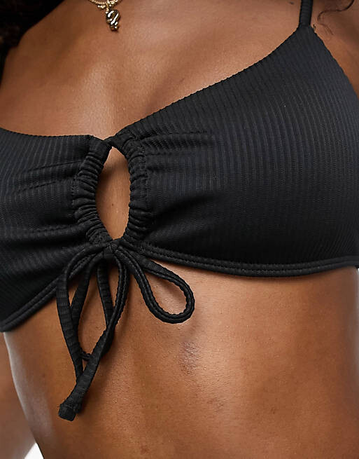 

Черный бикини-топ в рубчик с завязками спереди Hollister