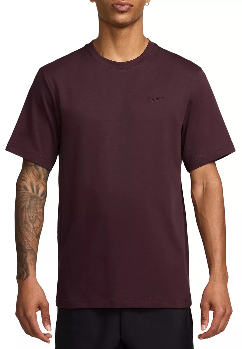 

Мужская футболка для тренинга с короткими рукавами Nike Dri-FIT Primary, цвет Burgundy Crush