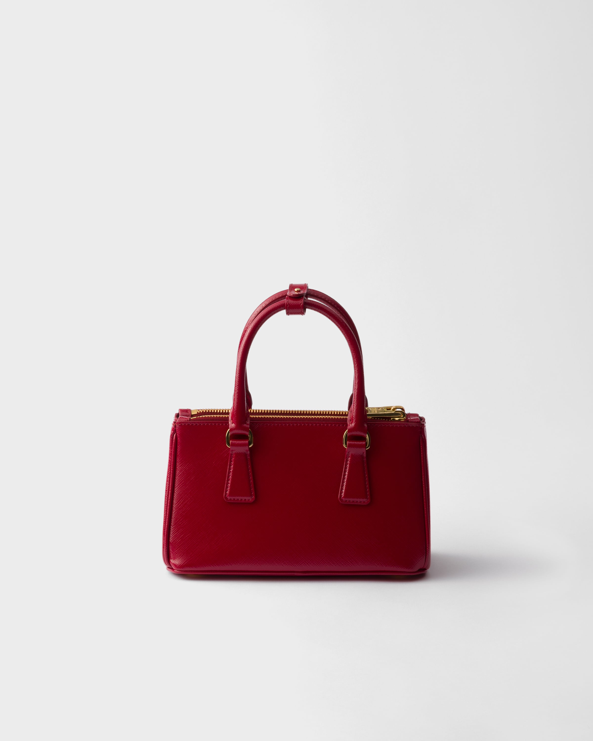 Мини-сумка Prada Galleria из лакированной сафьяновой кожи Prada, вишнево-красный — фото 4