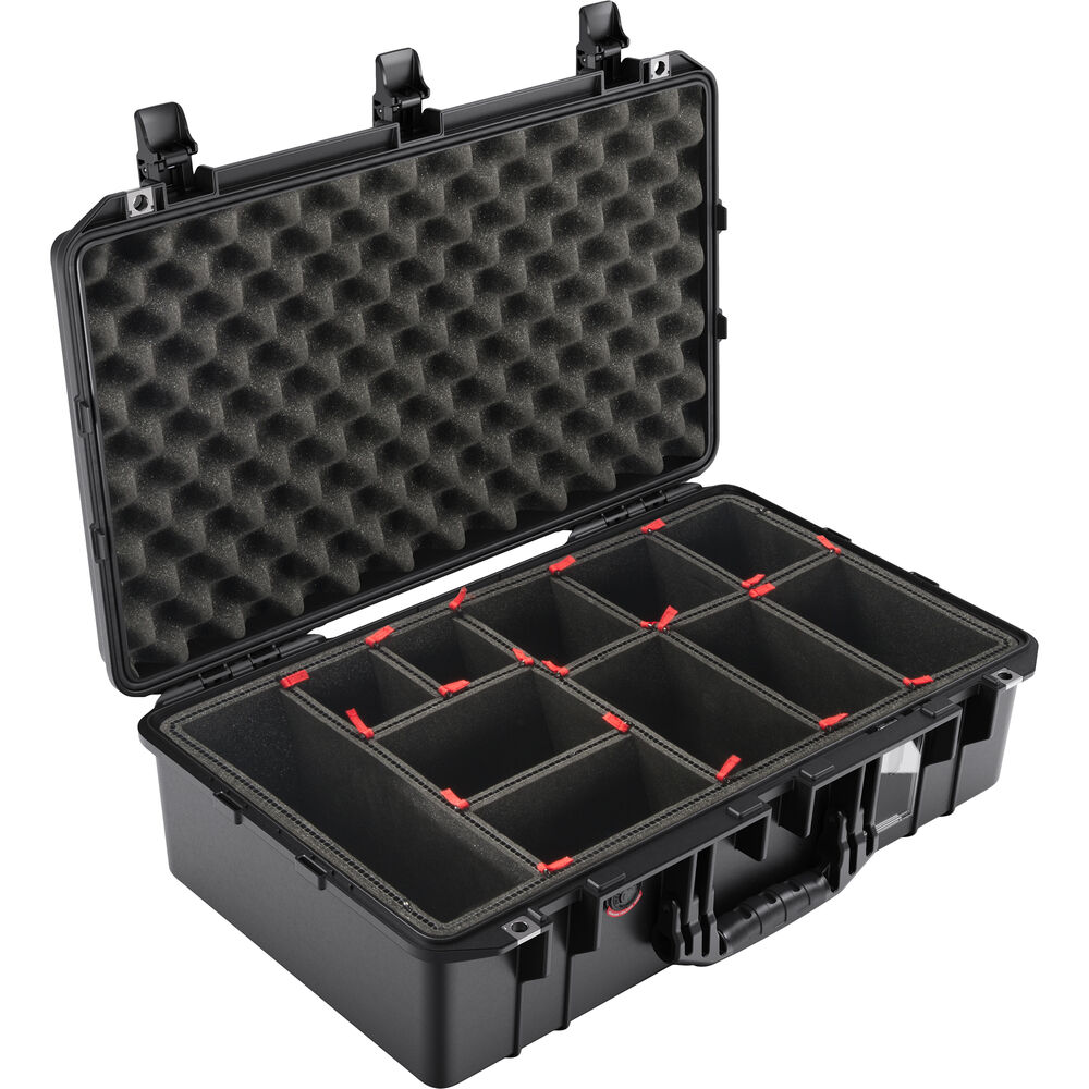 

Жесткий чехол Pelican 1555AirTP с разделителем TrekPak (черный)