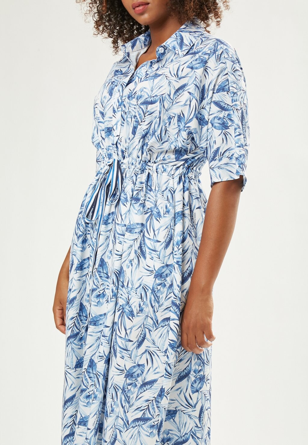 

Платье-блузка LEAF PATTERN Maison Form'elle, синий