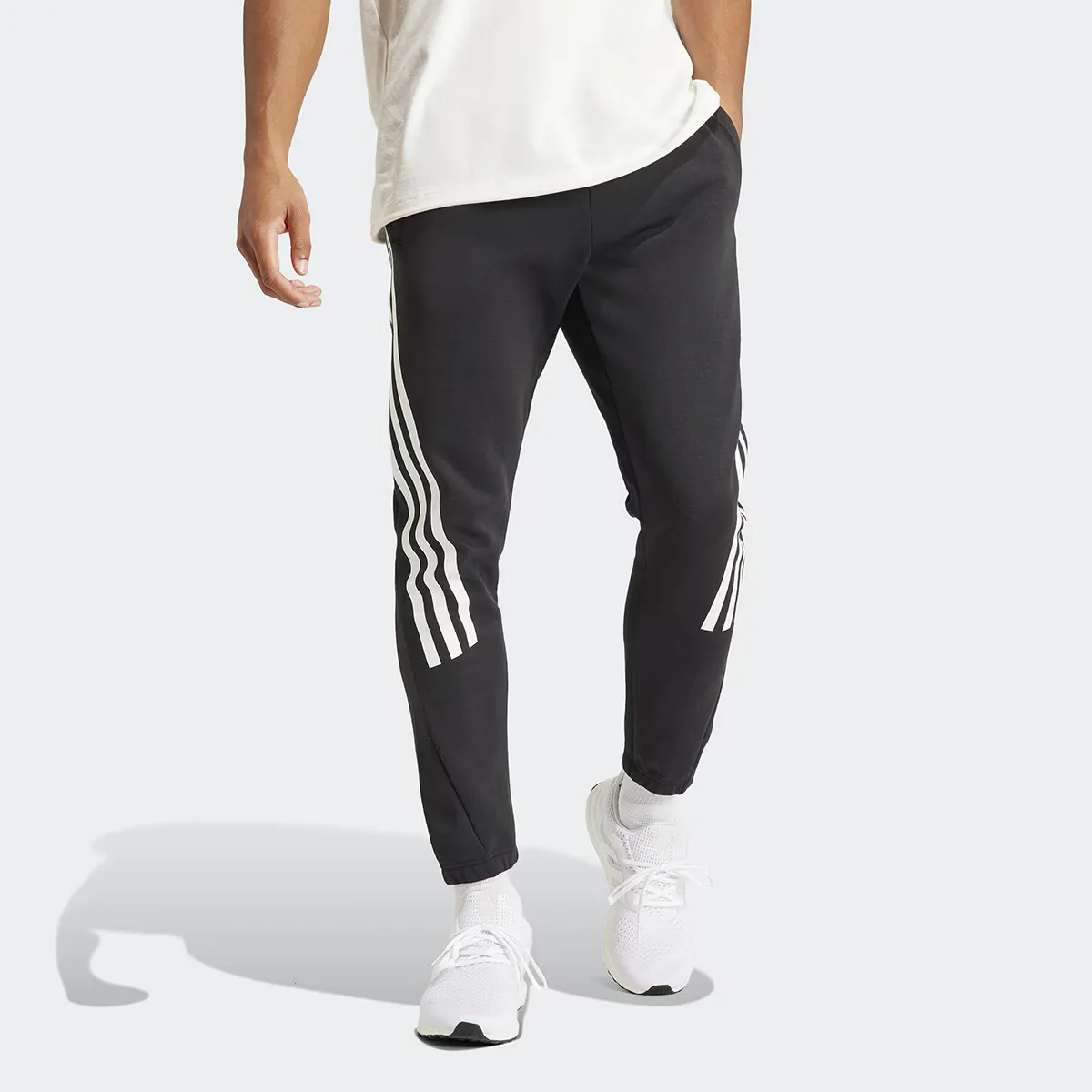 

Мужские брюки Adidas Future Icons с тремя полосками, черный