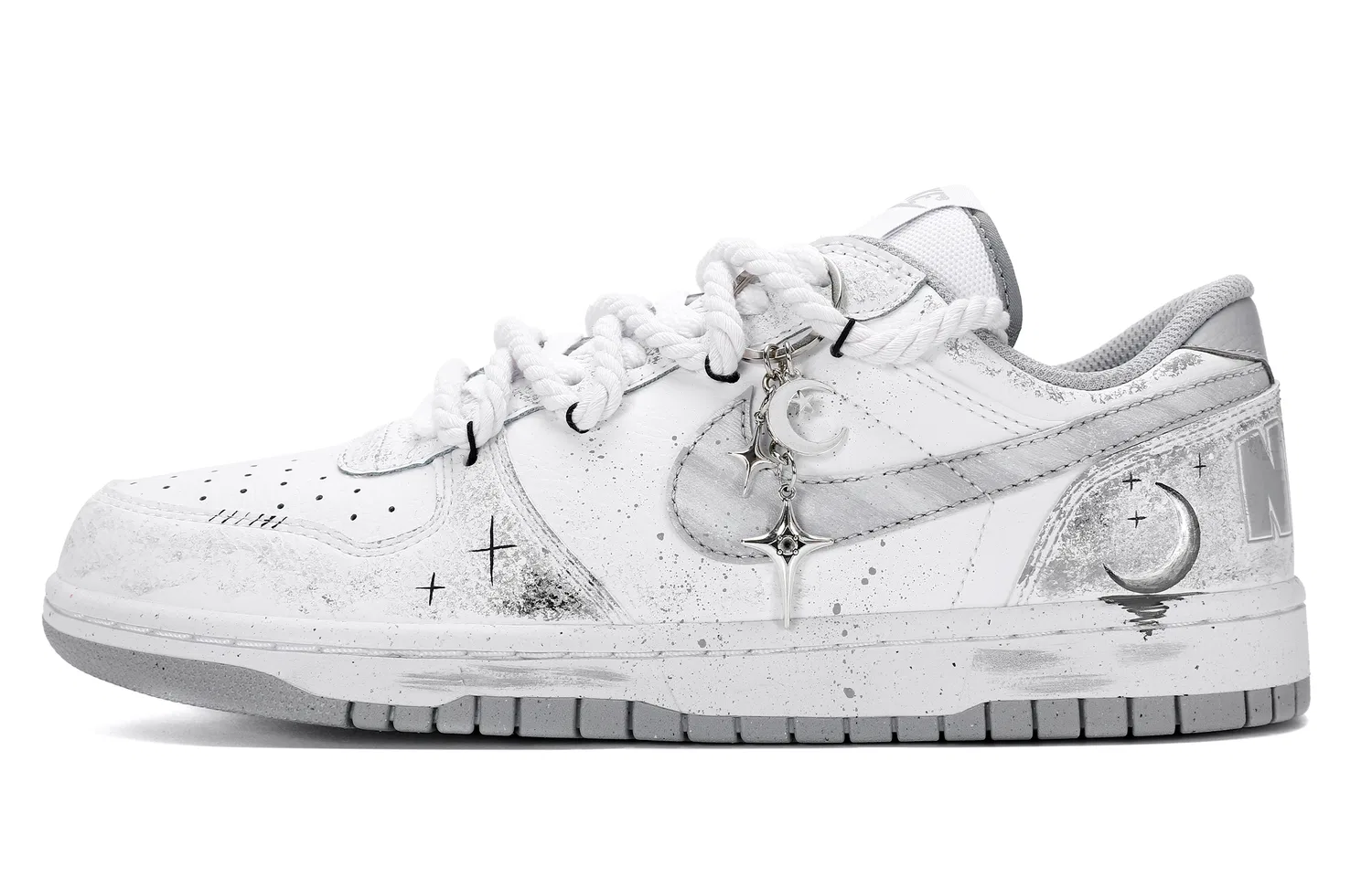 Кроссовки скейтбординговые Nike Dunk Low White Gray