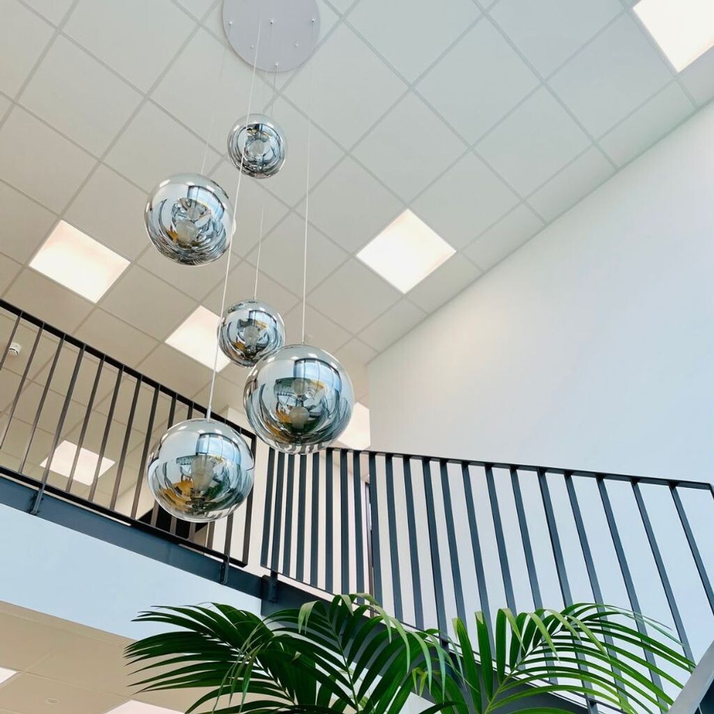 

S.luce Fairy Mirror Ball Подвесной светильник Стеклянный шар Подвесной светильник Черный/Золотой Диаметр 30 см Круглый
