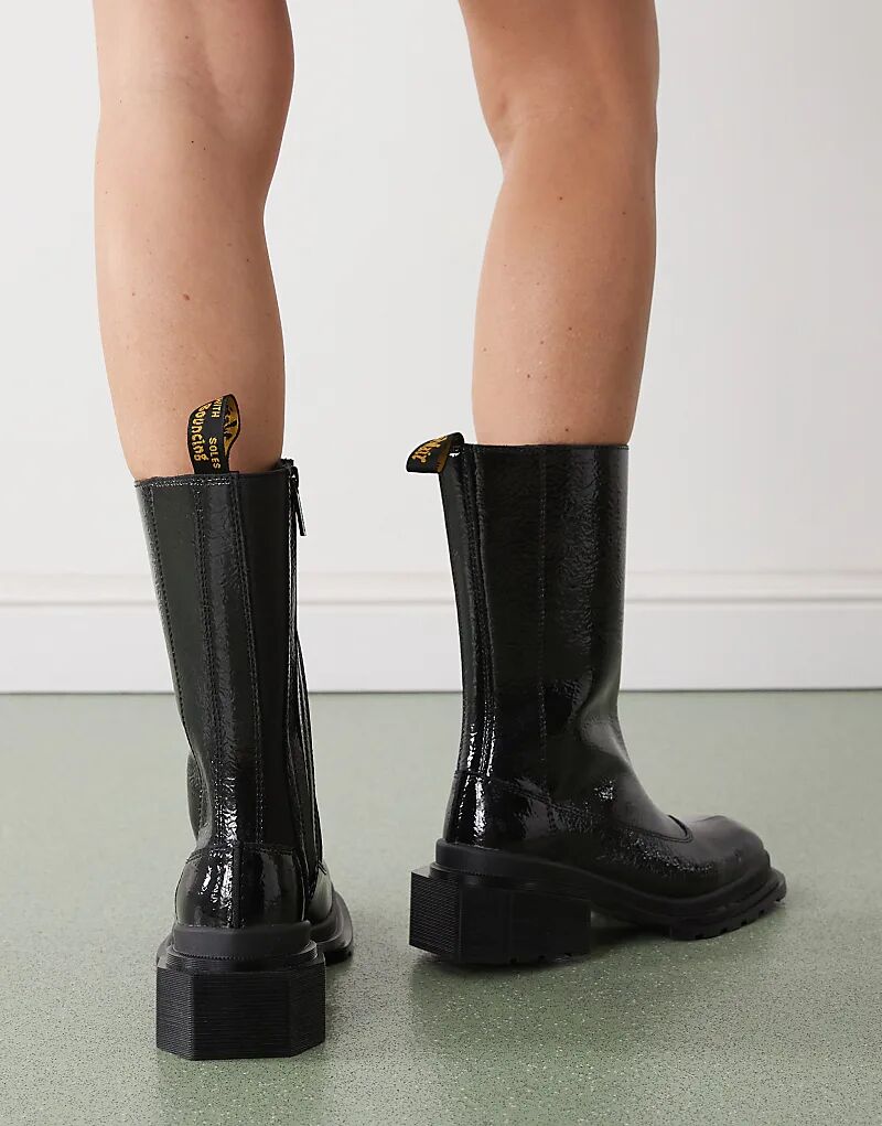 Ботинки Dr Martens Maybole Hi Crackle из лакированной кожи черного цвета — фото 4