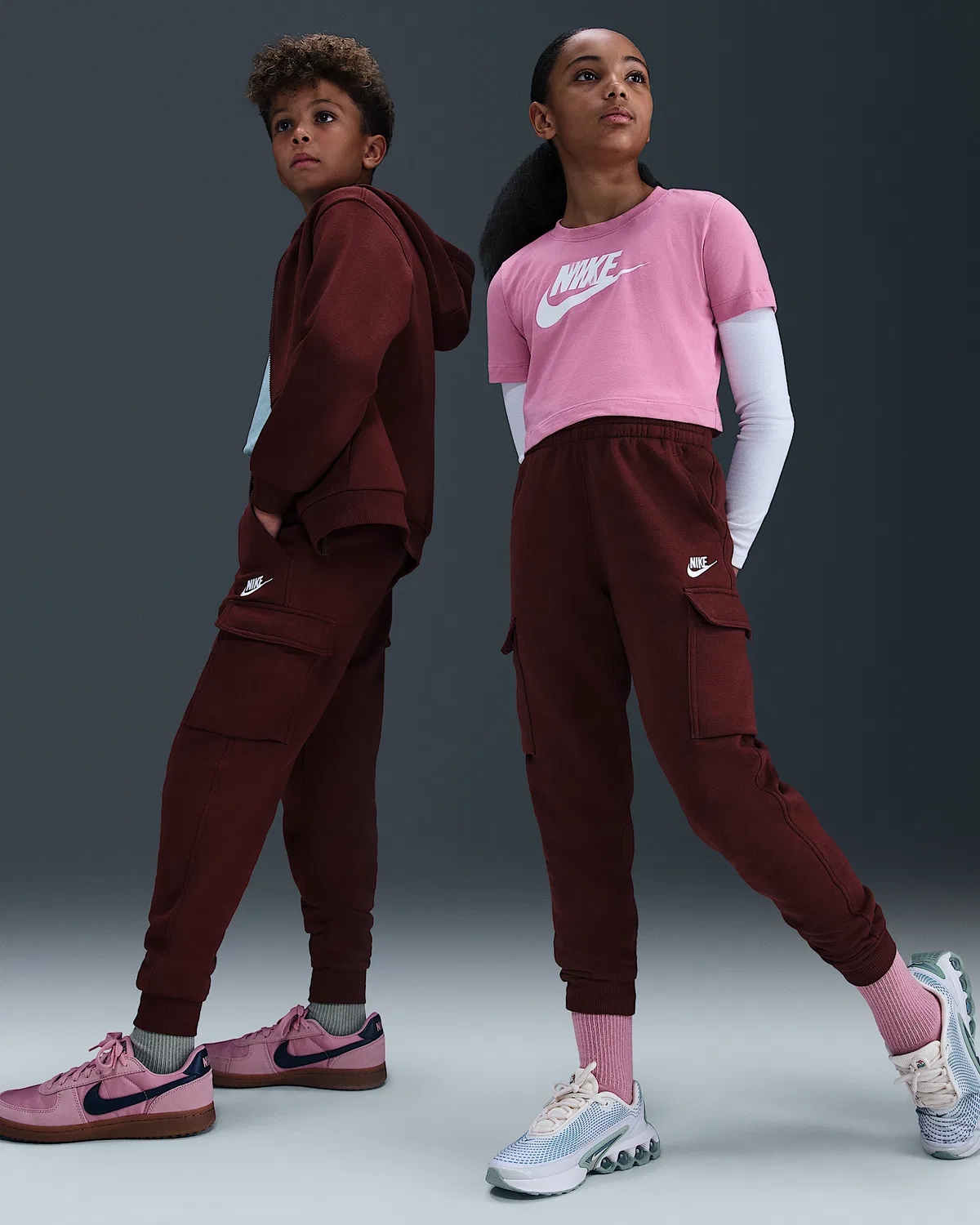 Детские карго-штаны Nike Sportswear Club Fleece, Dark Team Red/Dark Team Red/White