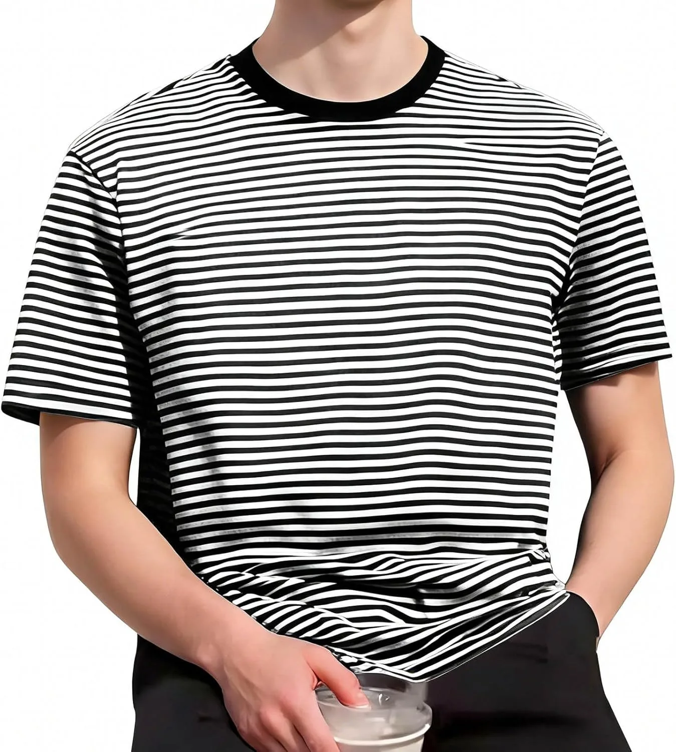 

Мужская полосатая футболка с коротким рукавом и круглым вырезом