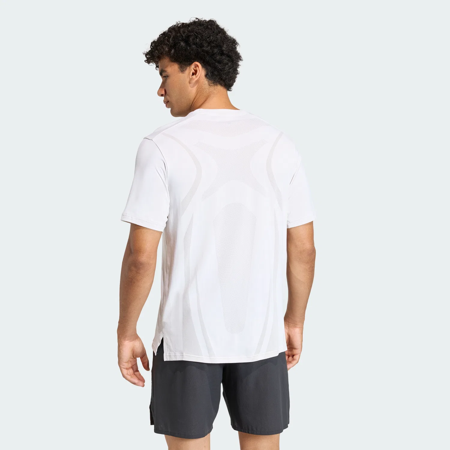 Футболка Adidas Airchill Intensity белого цвета — фото 2