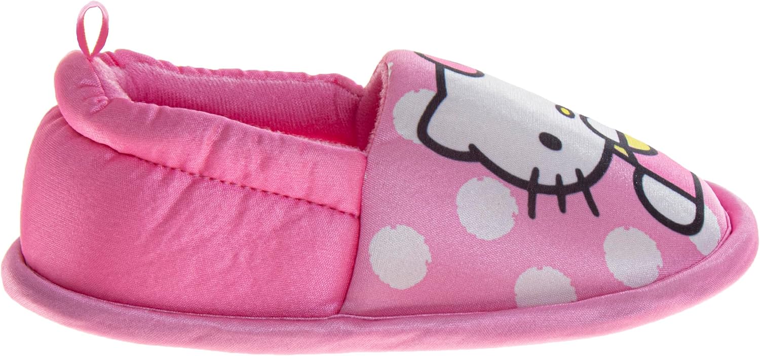 Тапочки Hello Kitty Sanrio Sweethearts Strawberry Shortcake Harry Potter для девочек и мальчиков, с котиком Kitty, домашние мягкие плюшевые тапочки для детей. Размеры: 5-10 для малышей, 11-13 для маленьких детей, 2-5 для старших детей Josmo, роз... — фото 2