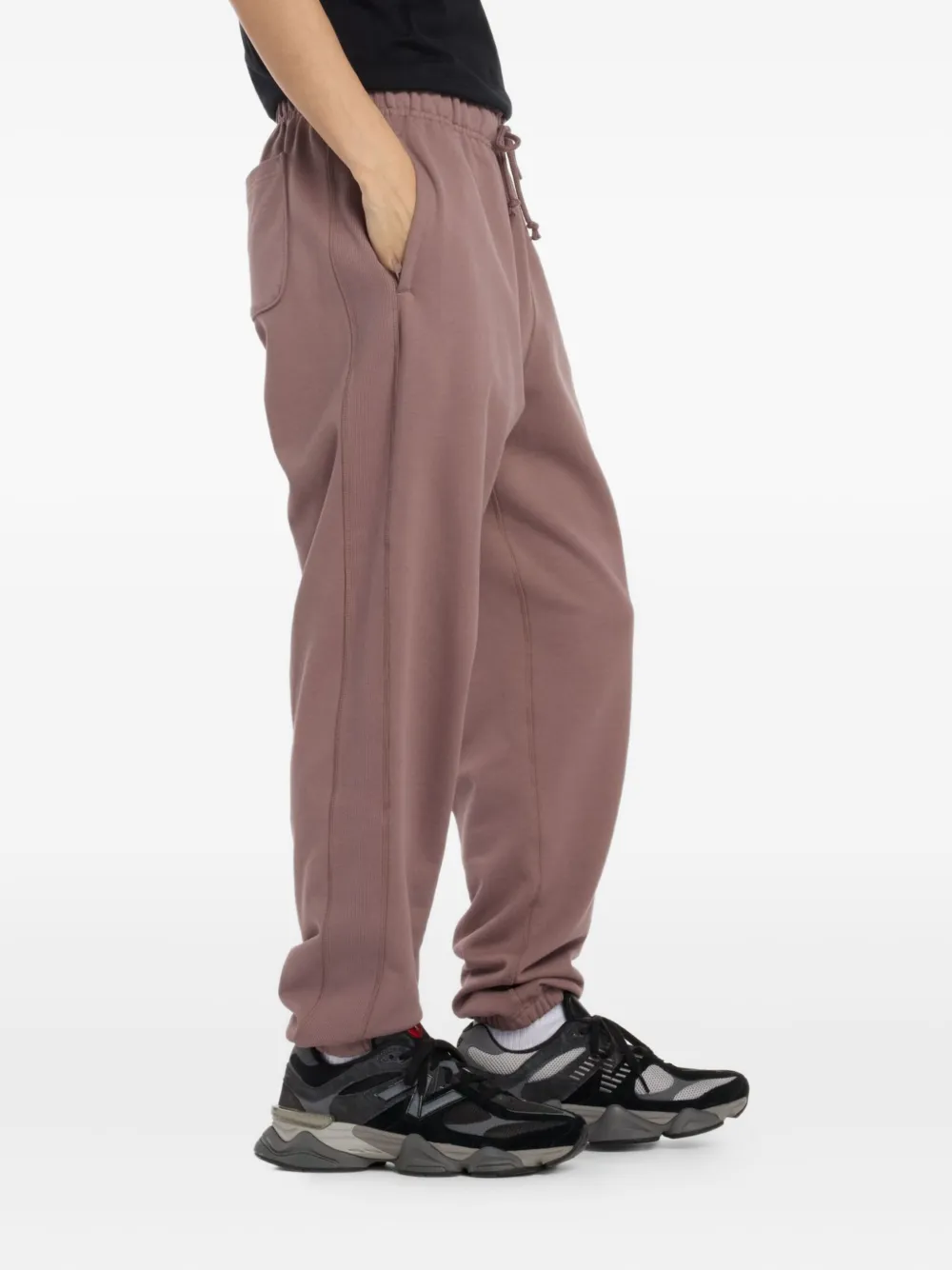 

Спортивные брюки с вышитым логотипом New Balance, коричневый