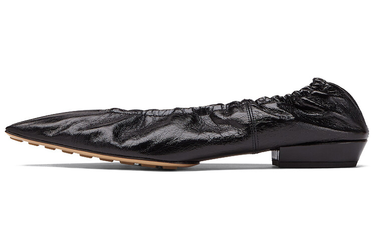 

Туфли женские Bottega Veneta Almond, черный