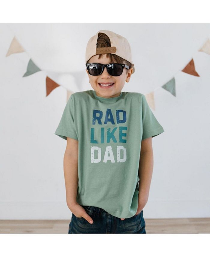 Футболка с коротким рукавом "Rad Like Dad" для мальчиков - малыши, подростки Sweet Wink, зеленый — фото 2
