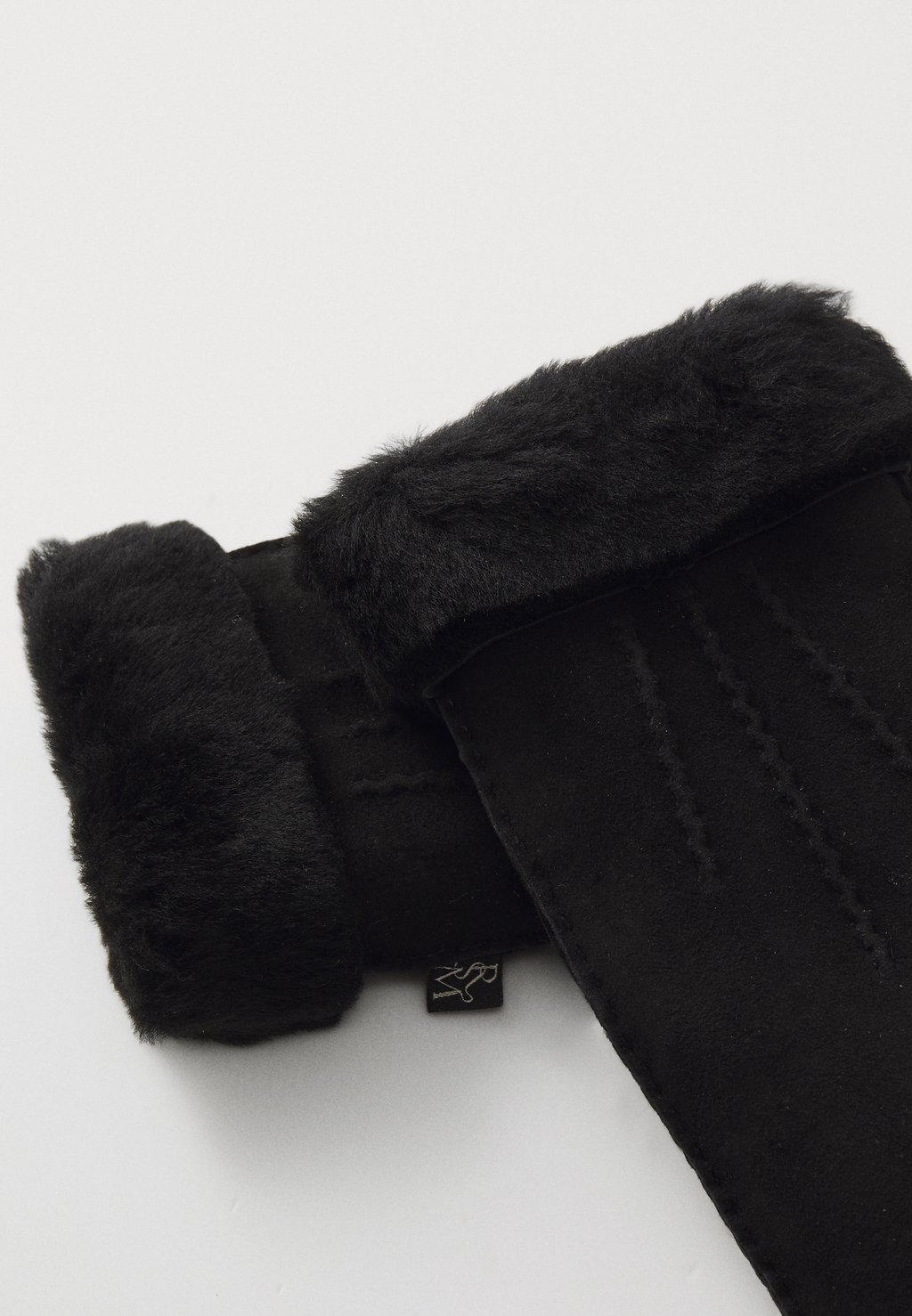 

Рукавицы RHSYDNEY SHEARLING MITTENS Rosemunde, черный