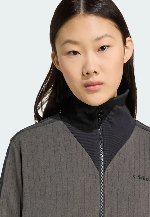 Сшитая на заказ легкая куртка Adidas Originals, Shadow Olive — фото 3