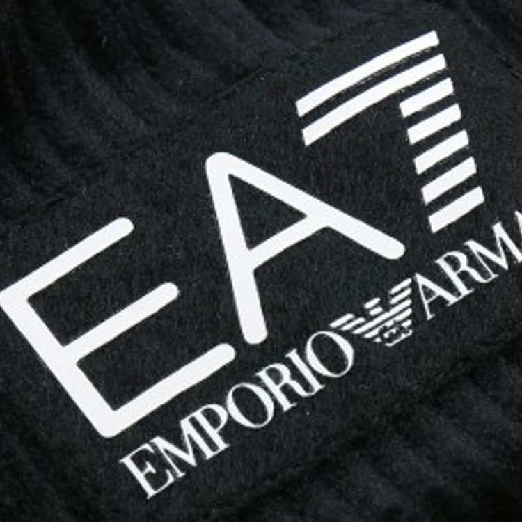 

Пуховик женский черный EMPORIO ARMANI