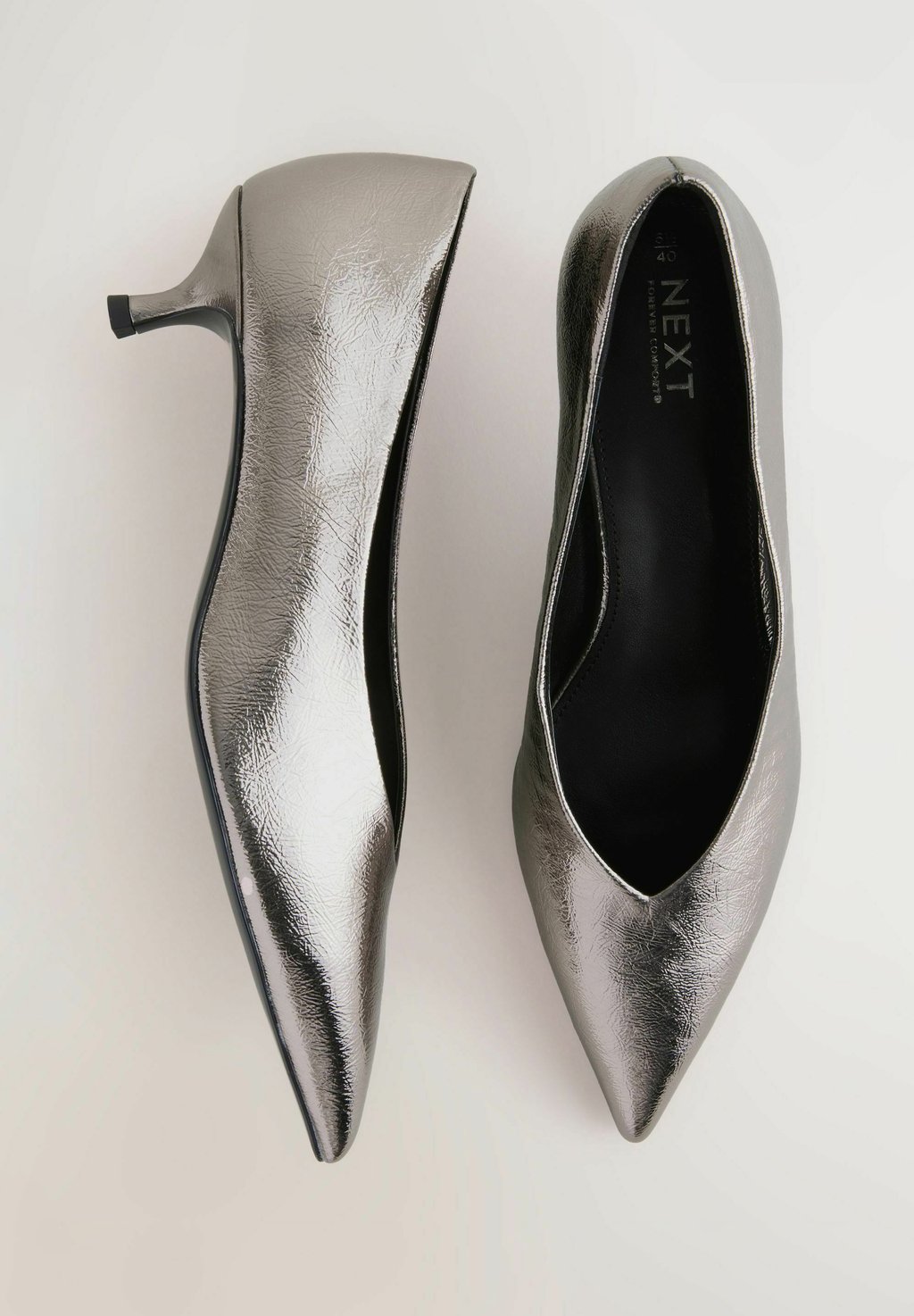 Классические туфли на каблуке STANDARD WIDE FIT - FOREVER COMFORT POINT TOE LOW KITTEN Next, металлик серый — фото 2