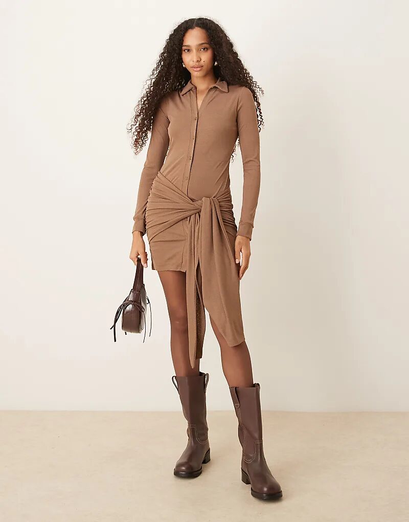 

Платье-рубашка мини ASOS DESIGN из фактурной сетки с завязками на талии и запахом цвета мокко