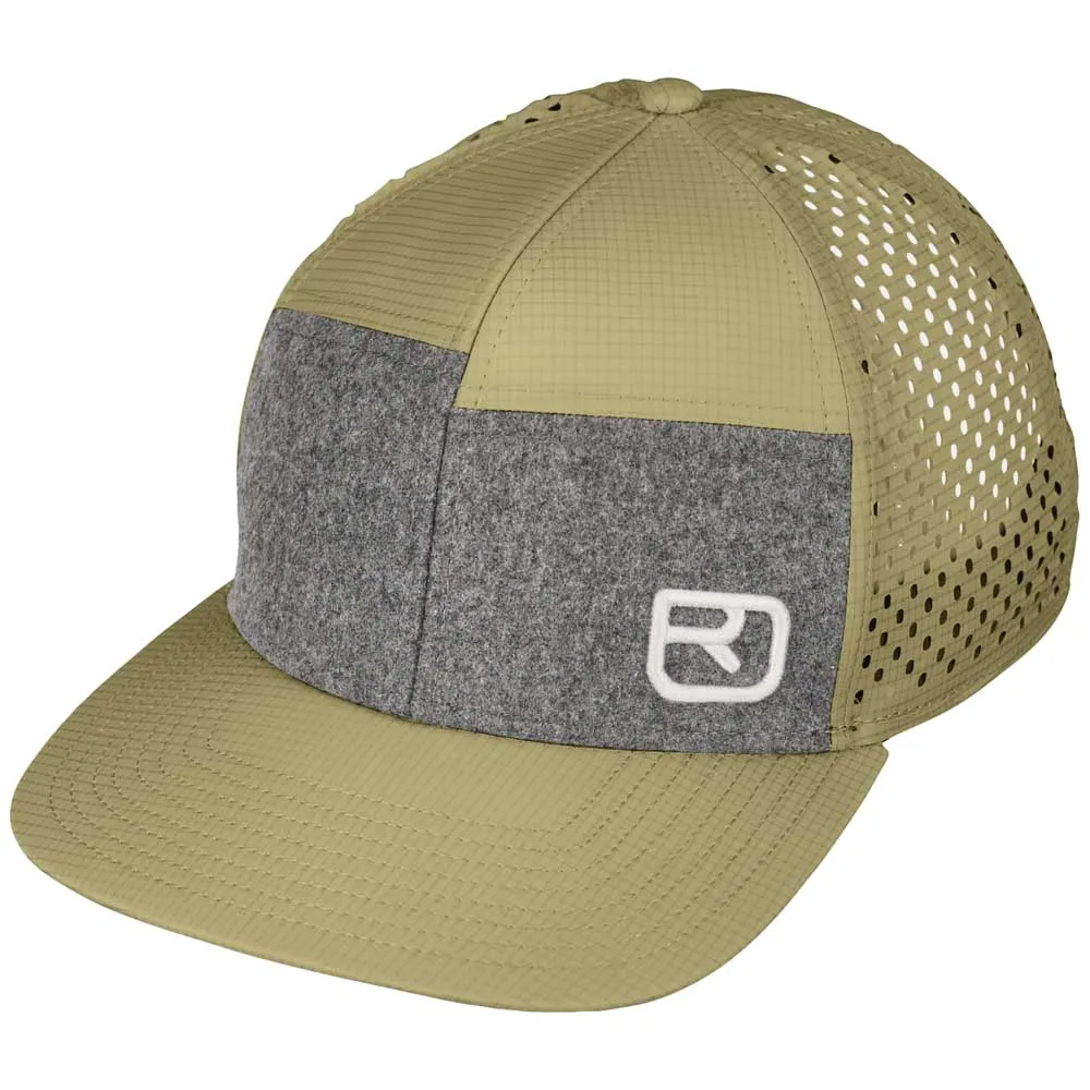 

Кепка Ortovox Logo Air Trucker, зеленый