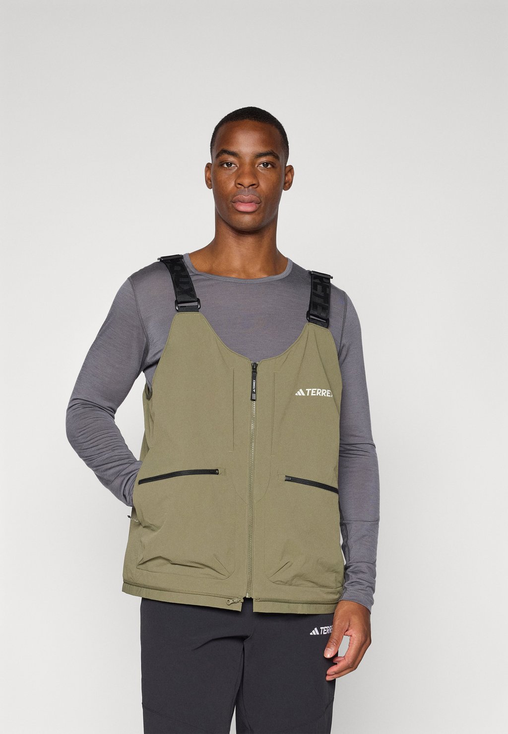 

Жилет XPLORIC WATER REPELLENT VESTS Adidas Terrex, оливковый