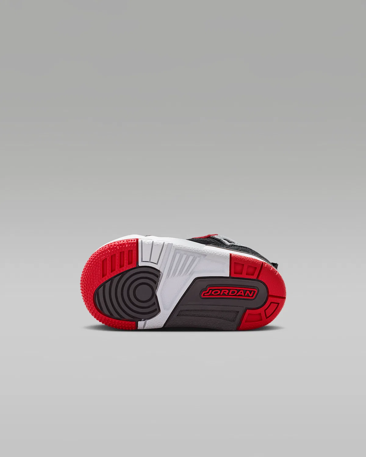 Детские кроссовки Jordan Spizike Low, Black/Wolf Grey/White/Gym Red — фото 2