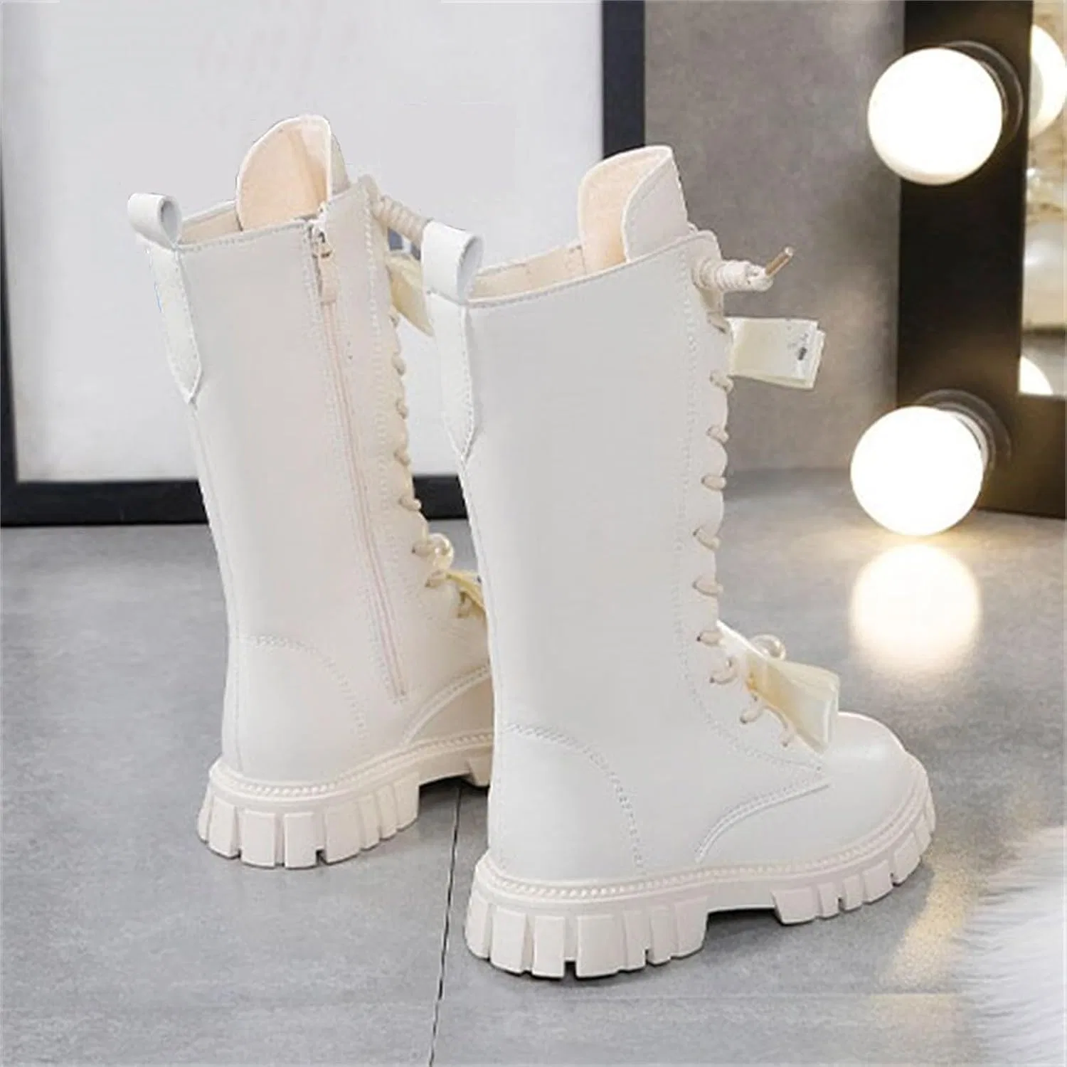 Детские ботинки на шнуровке с бантом и жемчугом Girls Lace Up Combat Boots Zzalalana, Beige — фото 4