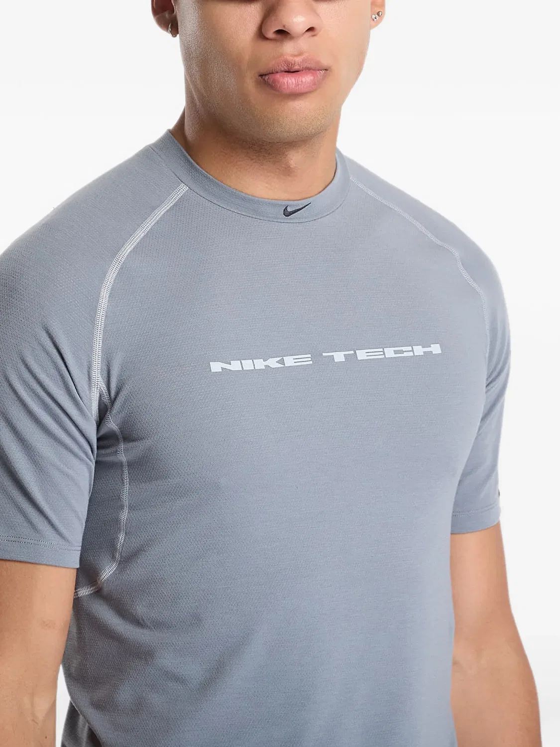 Футболка Tech Dri-Fit серая Nike, серый — фото 2