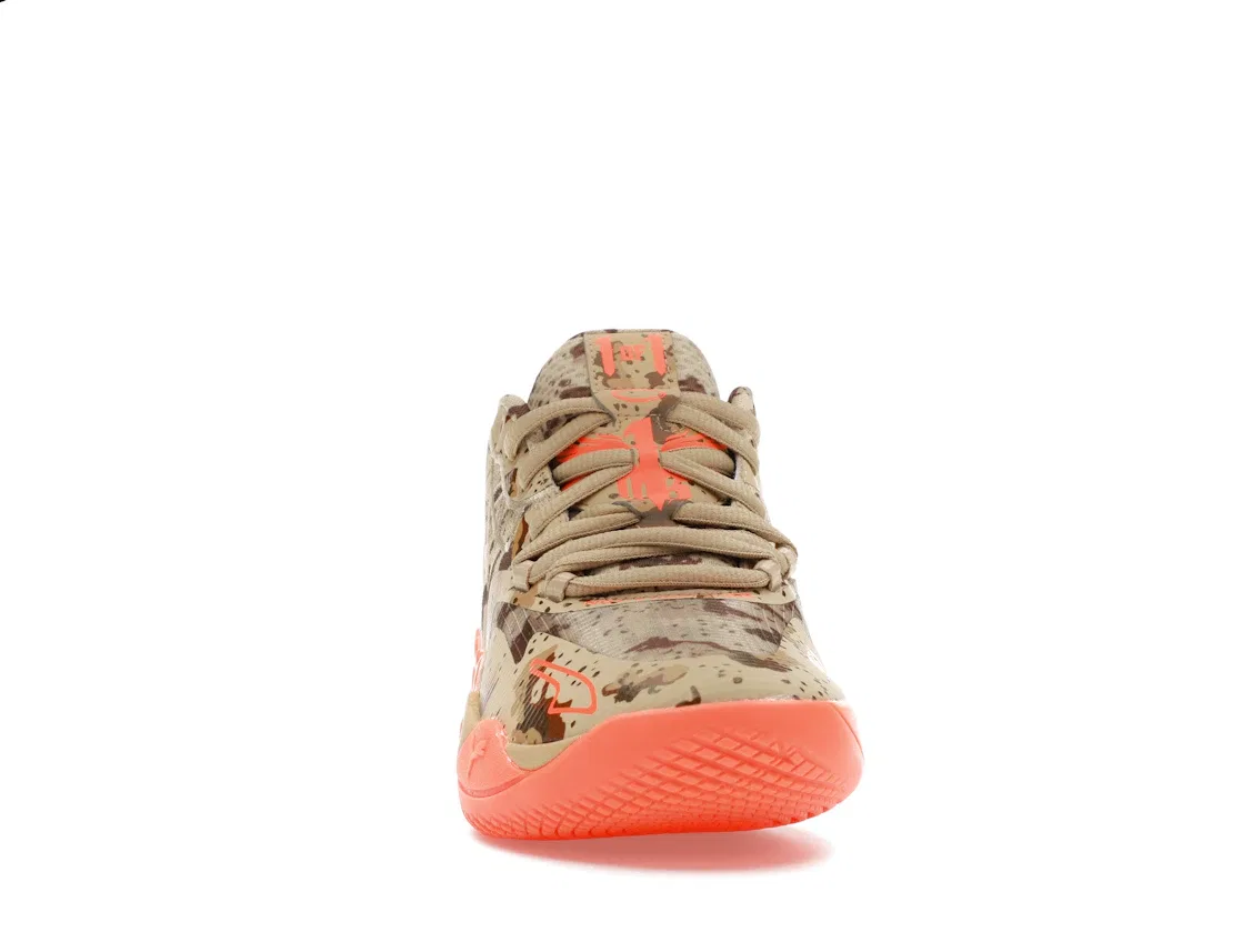 Детские кроссовки для мальчиков с принтом Puma LaMelo Ball MB.01, Pale Khaki Ultra Orange — фото 2