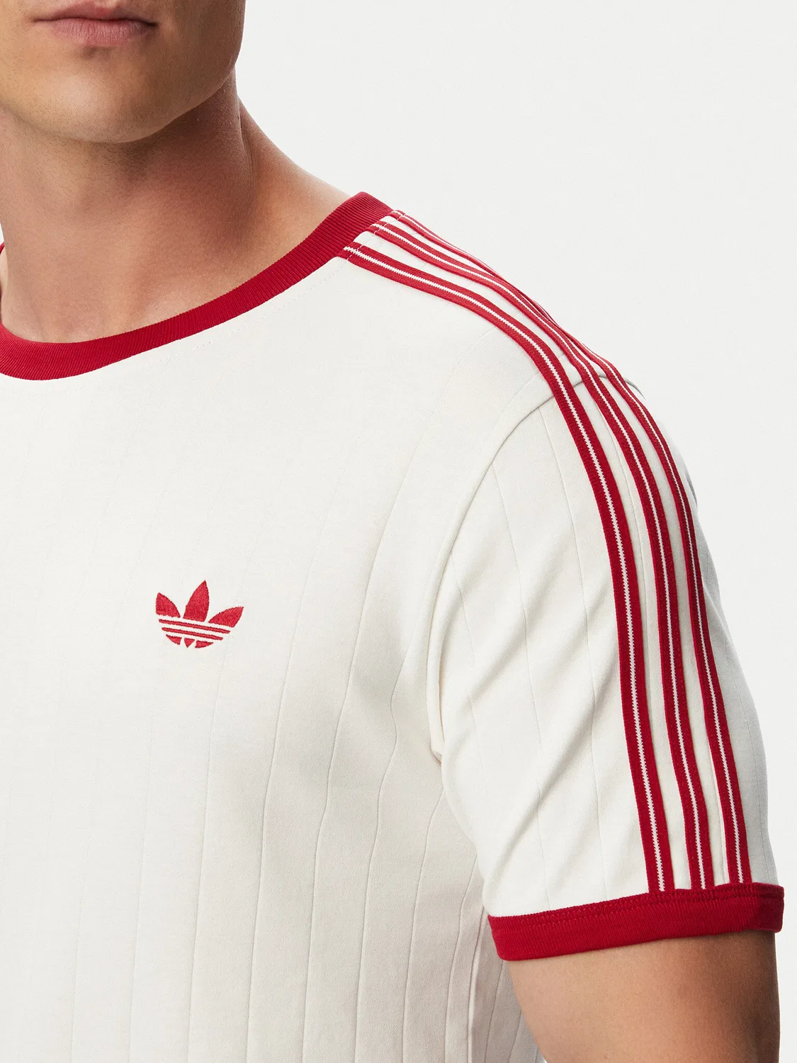 Мужская футболка стандартного кроя Drop Needle Stripes Tee Adidas, белый — фото 4