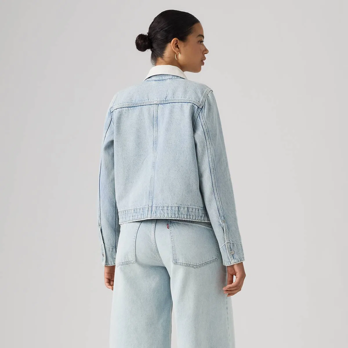 Оригинальная куртка дальнобойщика для активного отдыха Levi's, Abraided Art Stone - Light Wash — фото 4