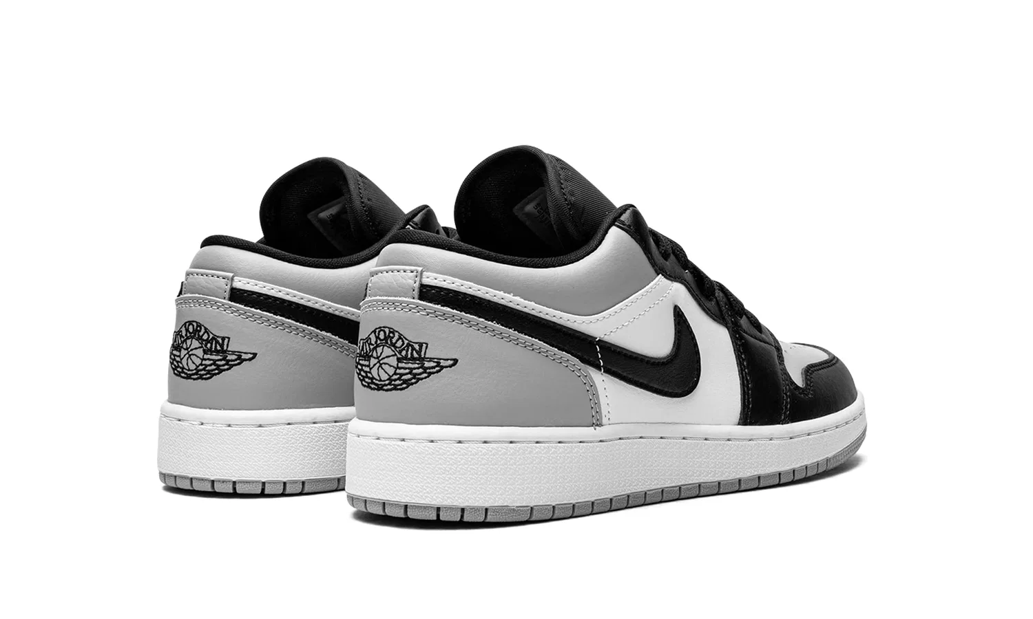 Детские кроссовки для мальчиков кожаные Air Jordan 1 Low (Gs) NIKE, Light Smoke Grey Black White — фото 2