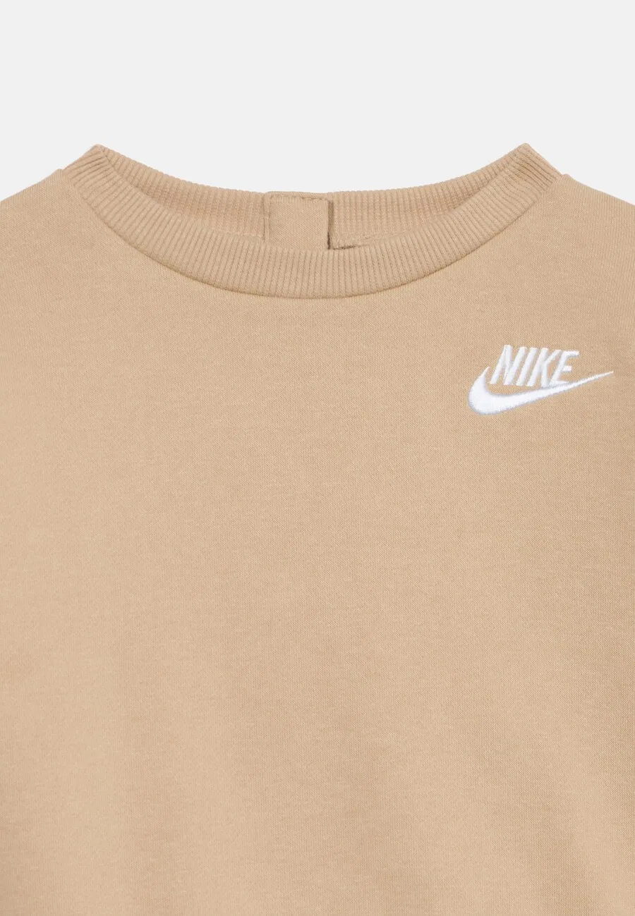 Спортивный костюм Nike Sportswear стандартного кроя, цвет песочный — фото 4