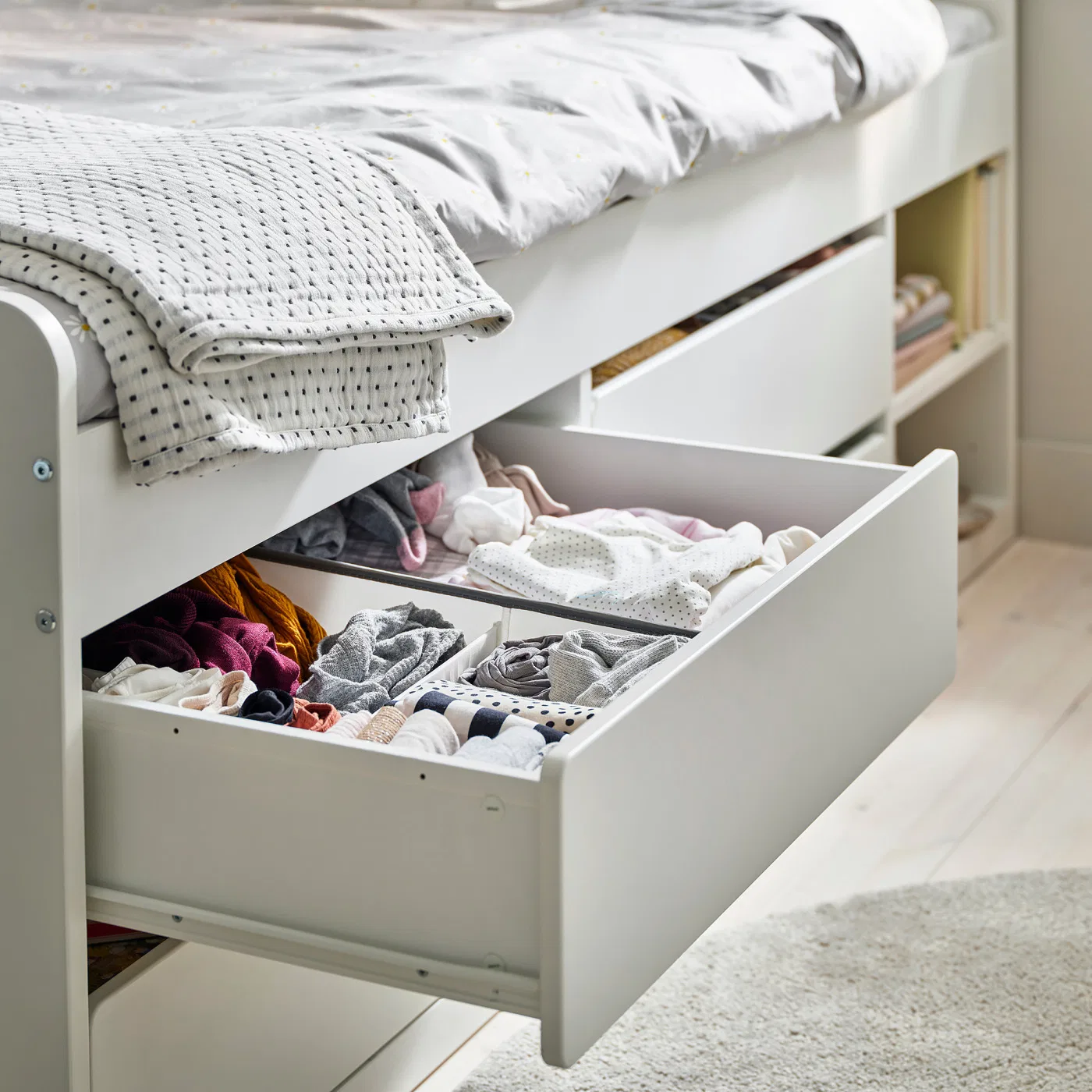 Кровать с ящиками для хранения IKEA SLАKT, 90x200 см, белый — фото 3