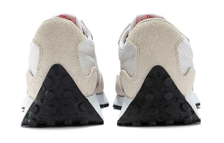 Детские кроссовки с низким верхом New Balance NB 327, Wide (W), Black — фото 4