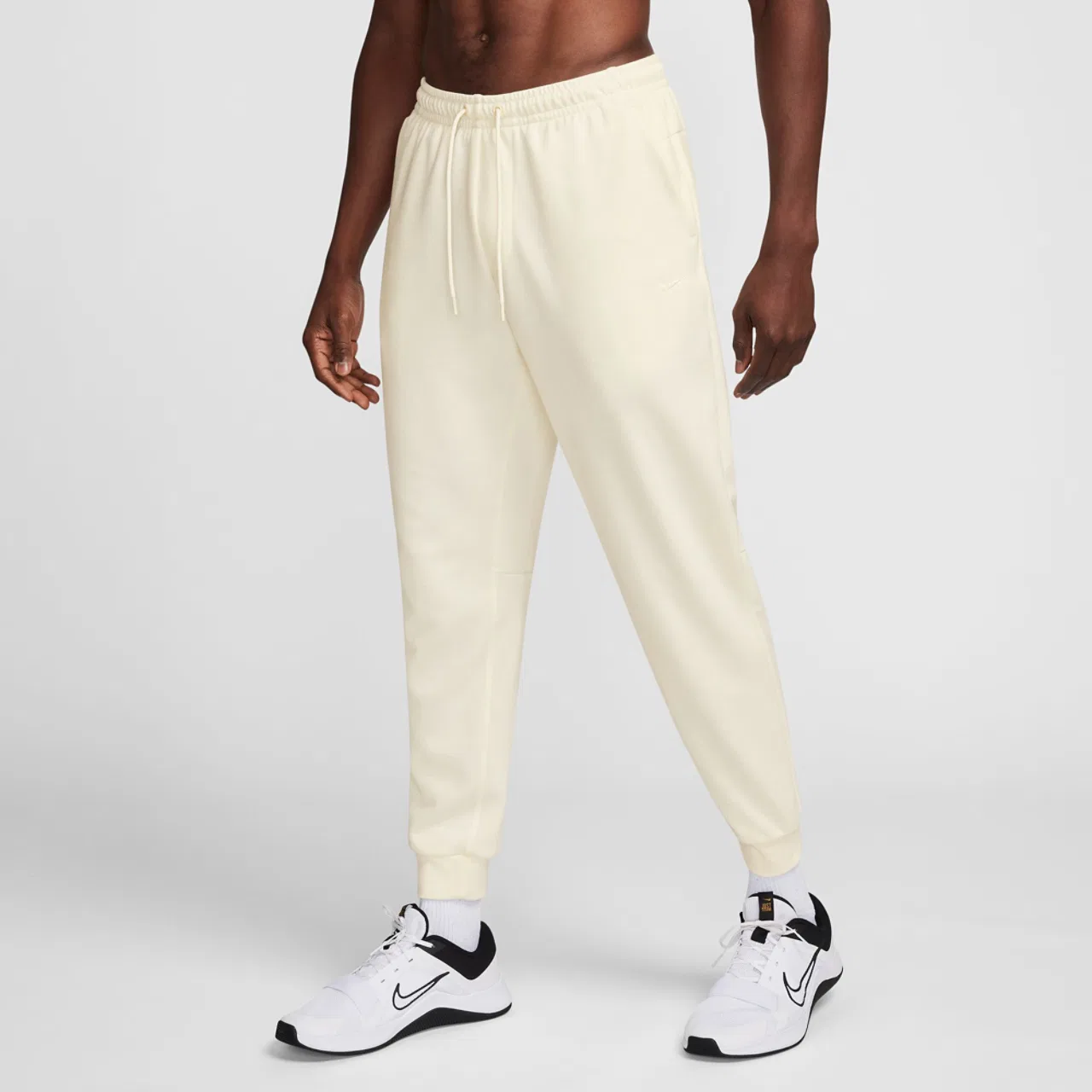 Мужские спортивные брюки Dri-FIT UV Primary Nike, цвет Pale Ivory/Pale Ivory
