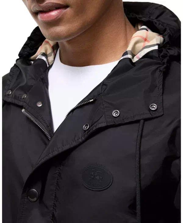 Мужская куртка-ветровка с капюшоном Nylon Pembrey Hooded Jacket Burberry, черный — фото 3