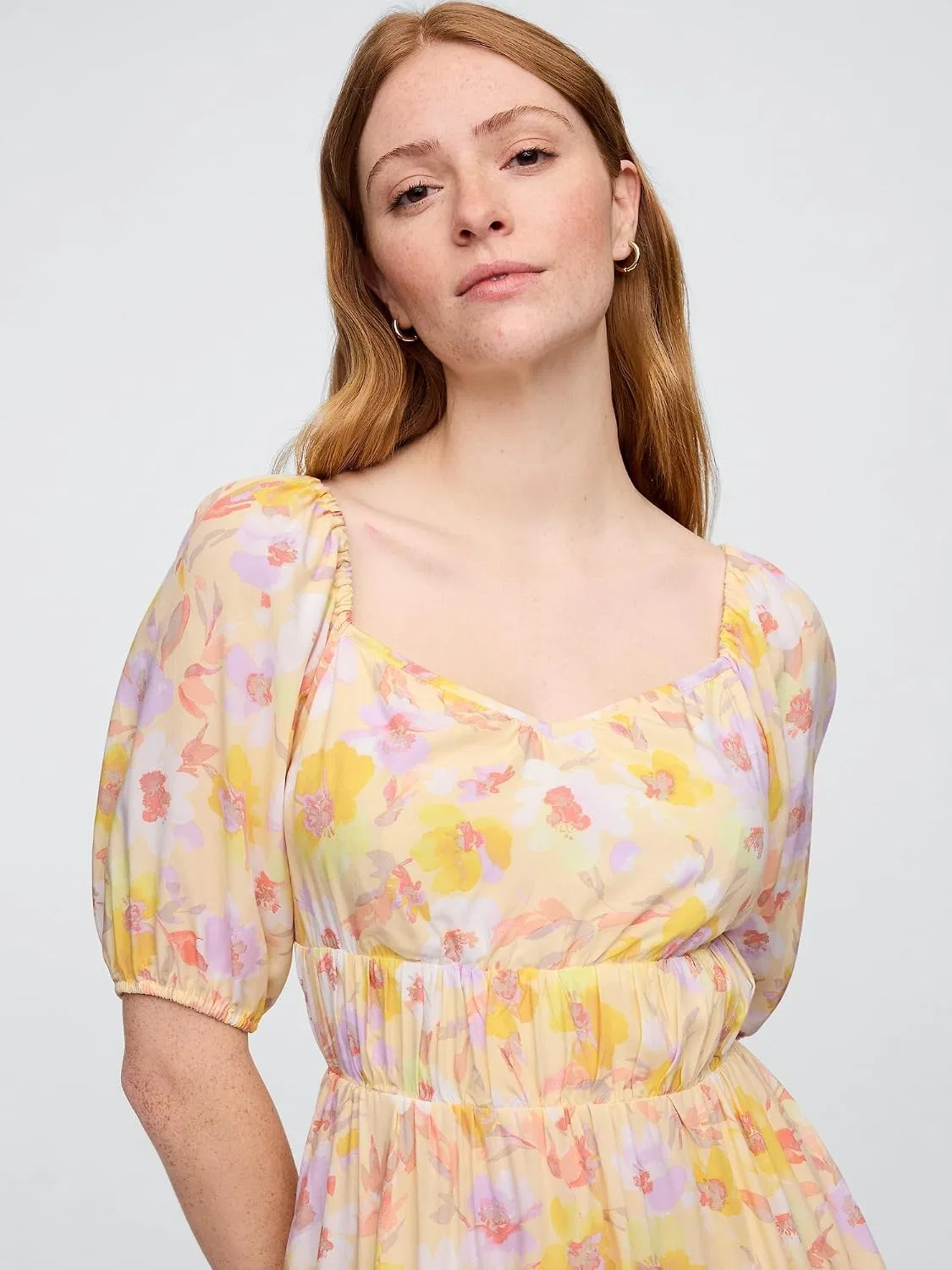 Женское мини-платье с декольте сердечком Gap, Pastel Multi Floral — фото 3