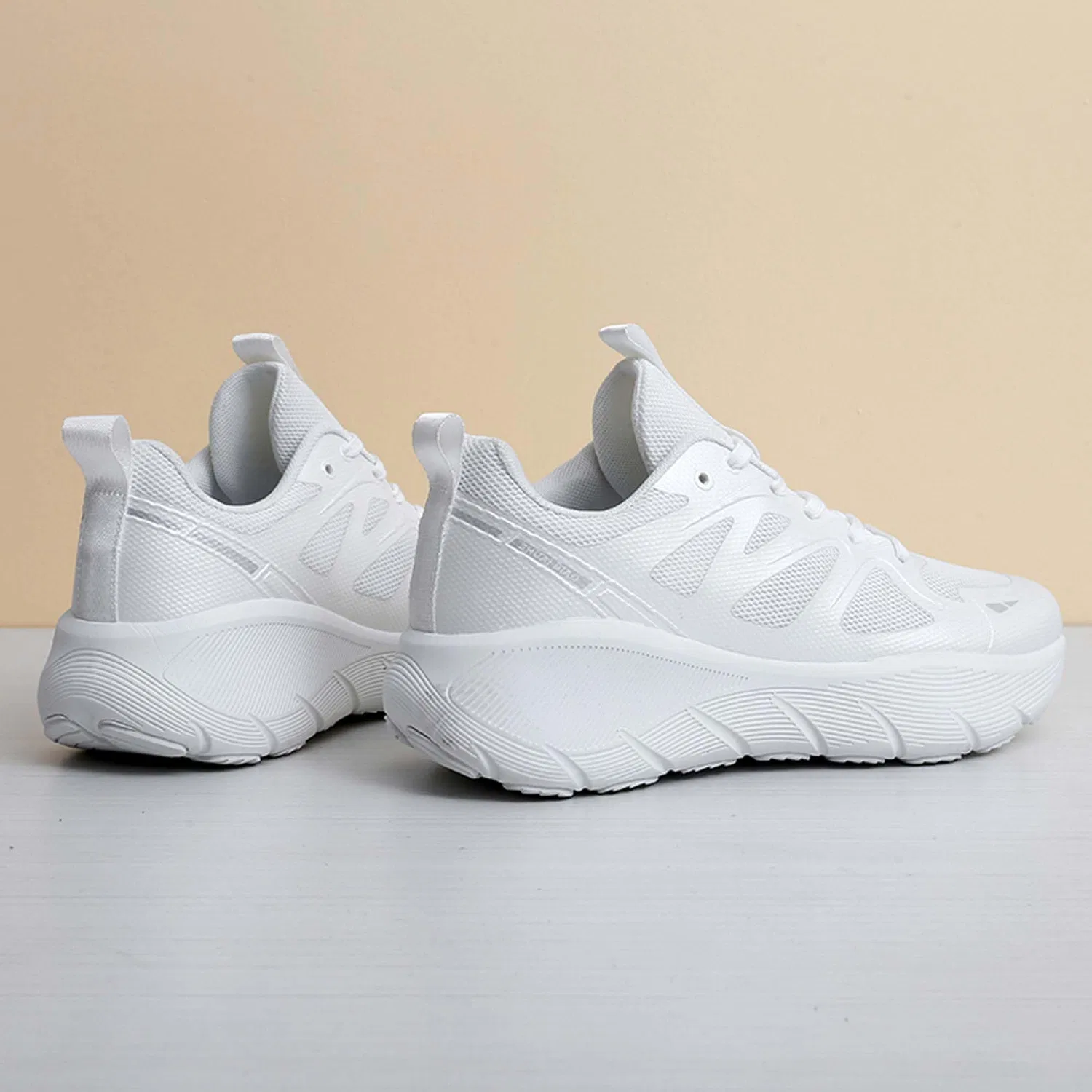 Детские высокие баскетбольные кроссовки с вентиляцией EmpressStride, White — фото 4