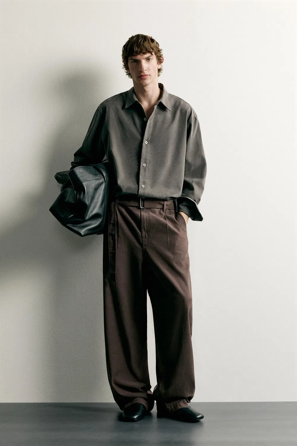 Свободные плиссированные брюки с поясом ZARA, Brown/Taupe
