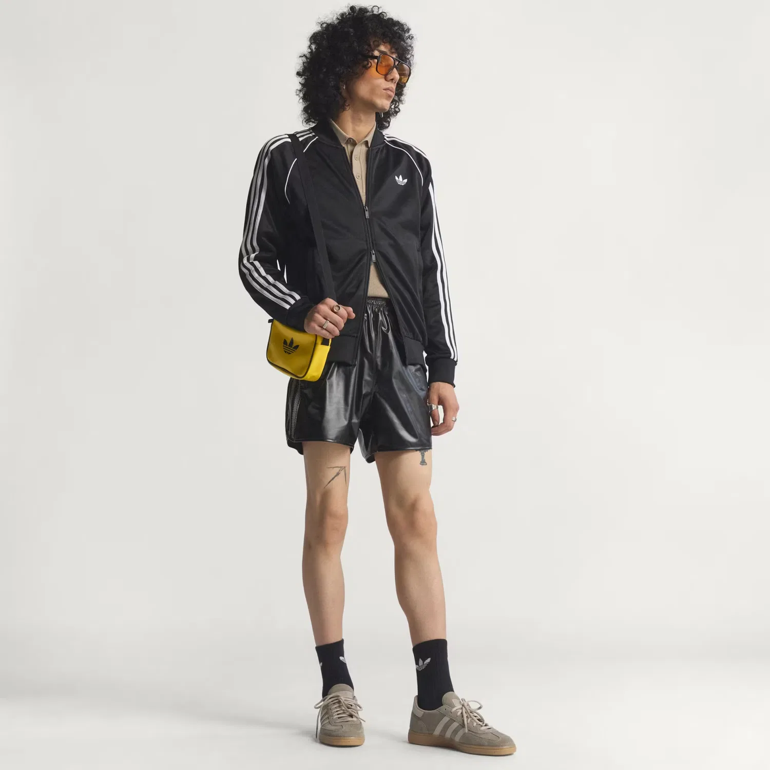 Мужская спортивная куртка с воротником бомбер SST Track Top Adidas Originals, черный — фото 3