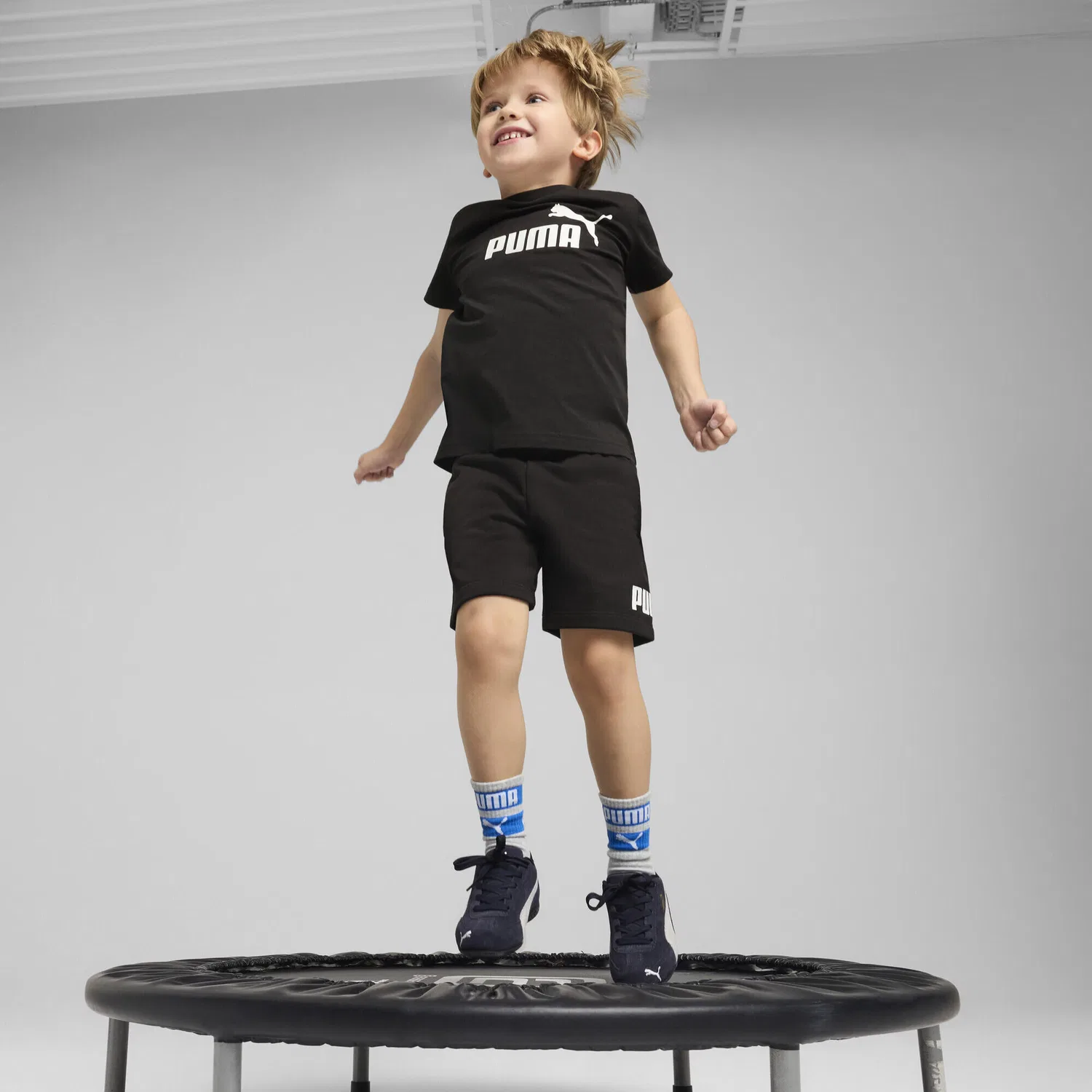 Детские шорты с принтом ESS No. 1 Logo Shorts Puma, Schwarz — фото 4