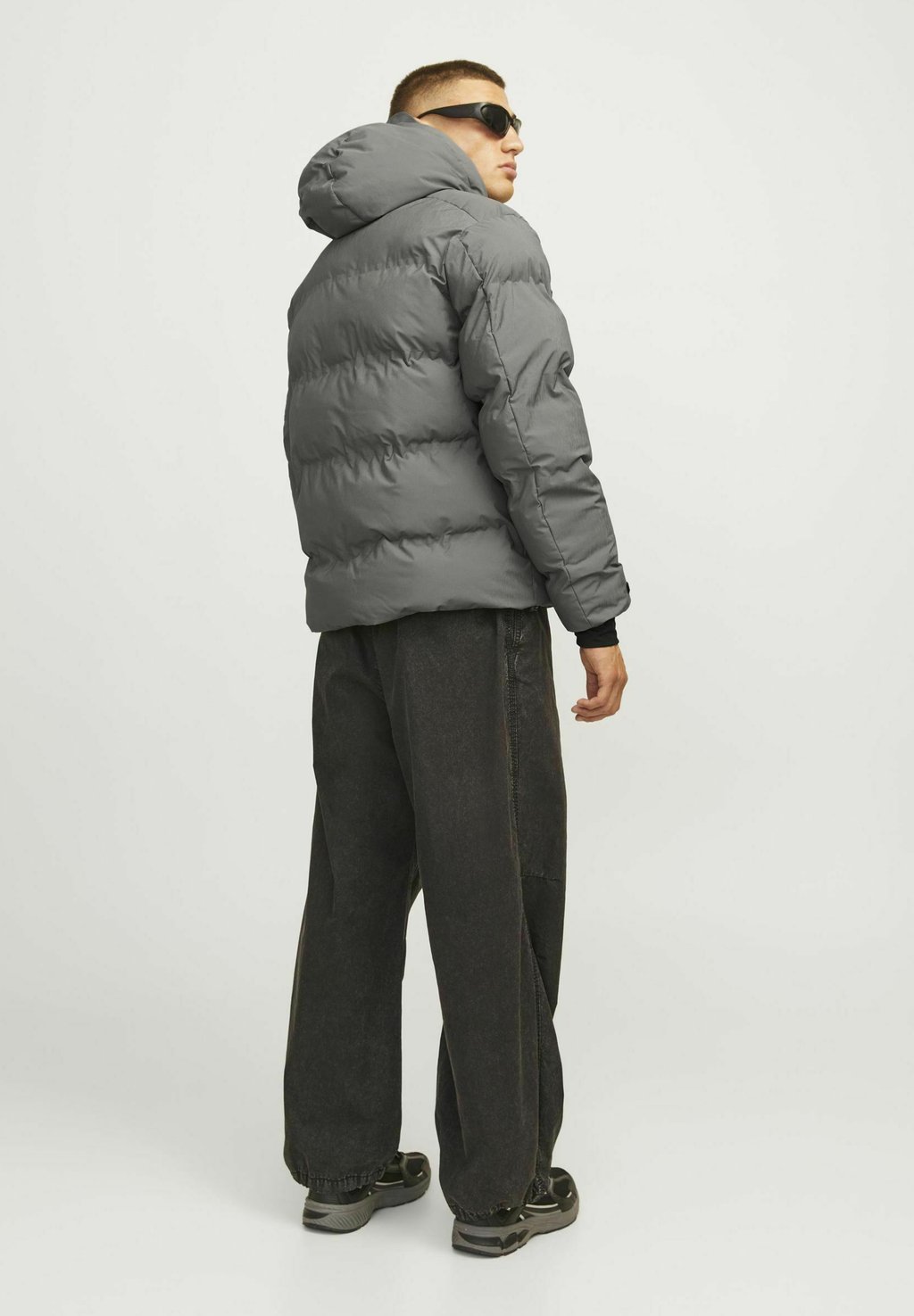 

Зимняя куртка Jack & Jones, серый